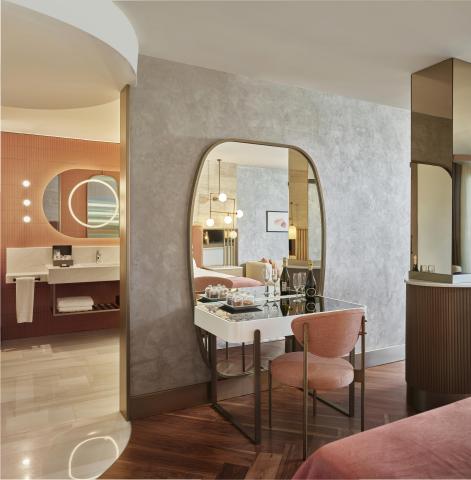 Lara Barut Collection