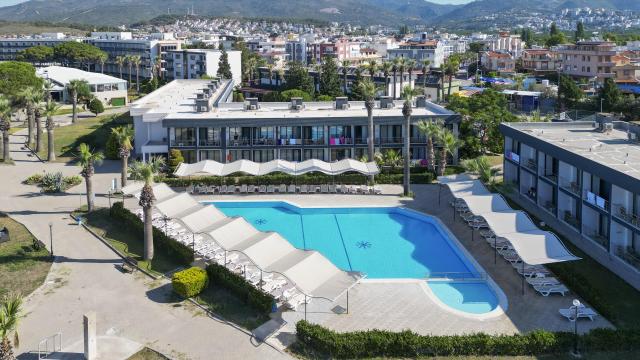 Royal Beach Club