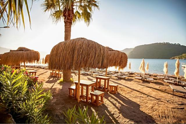 Orka Lotus Beach