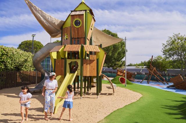 Neptune Luxury Resort