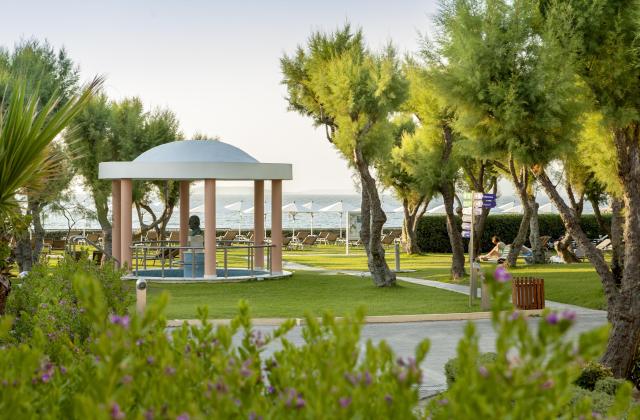 Neptune Luxury Resort