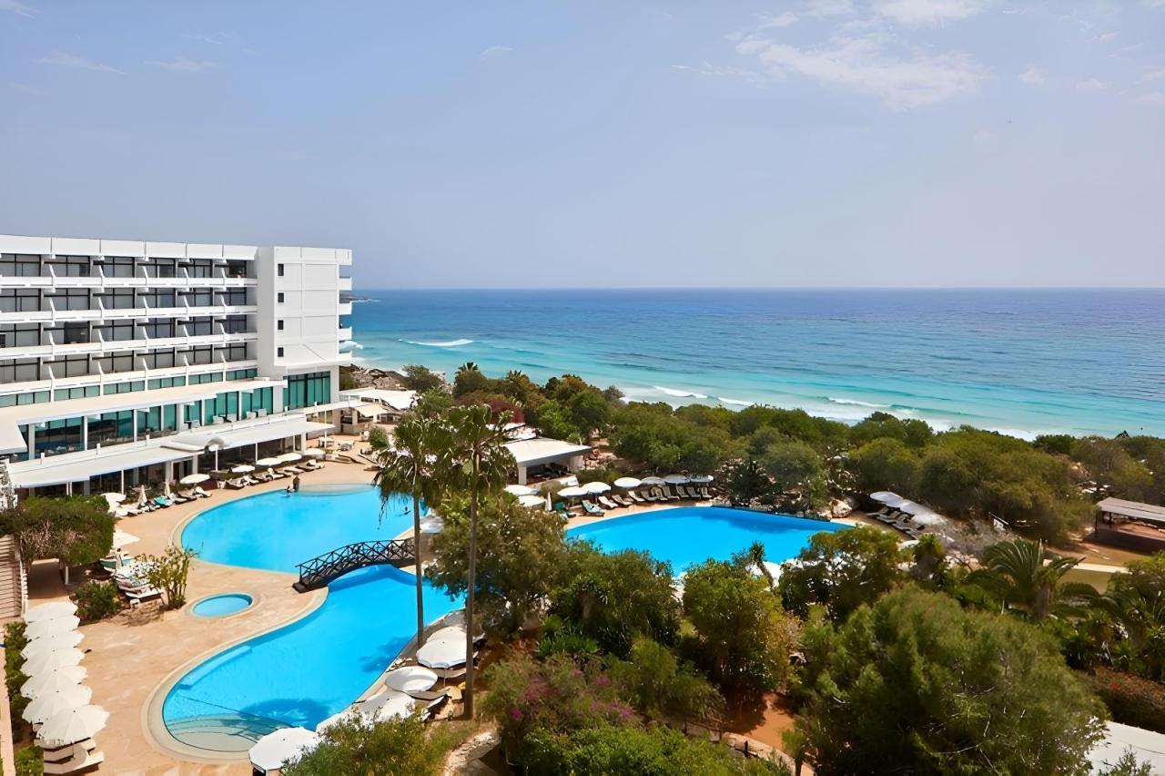 Grecian Bay