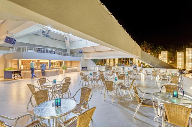 Monachus Family Resort