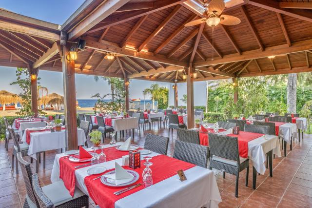 Monachus Family Resort