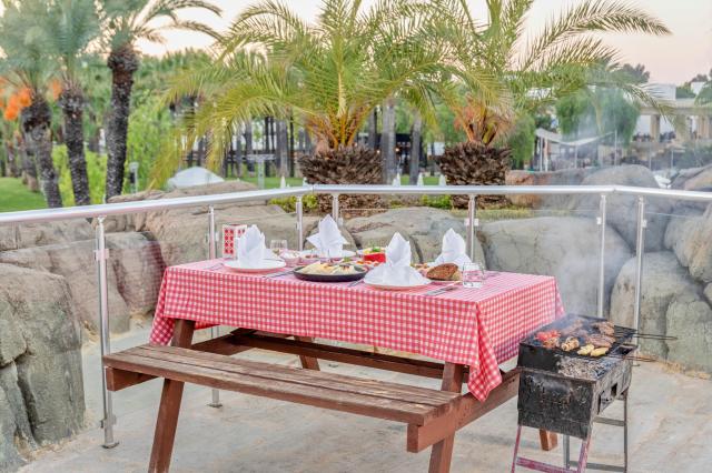 Monachus Family Resort