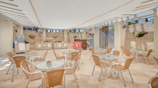 Monachus Family Resort