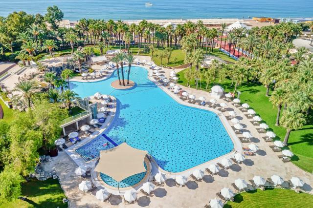 Monachus Family Resort