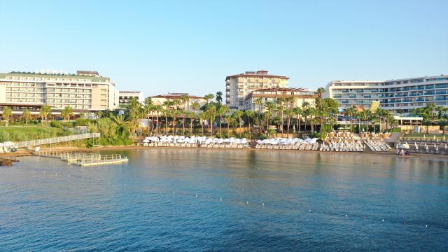 Eos Beach Resort