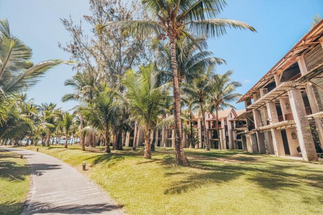 Crystals Beach Resort Belle Mare