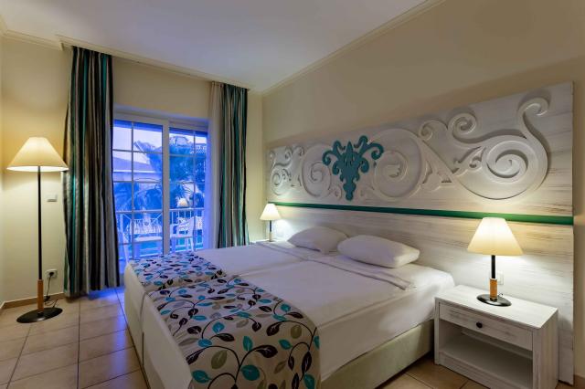 Asteria Family Resort Side