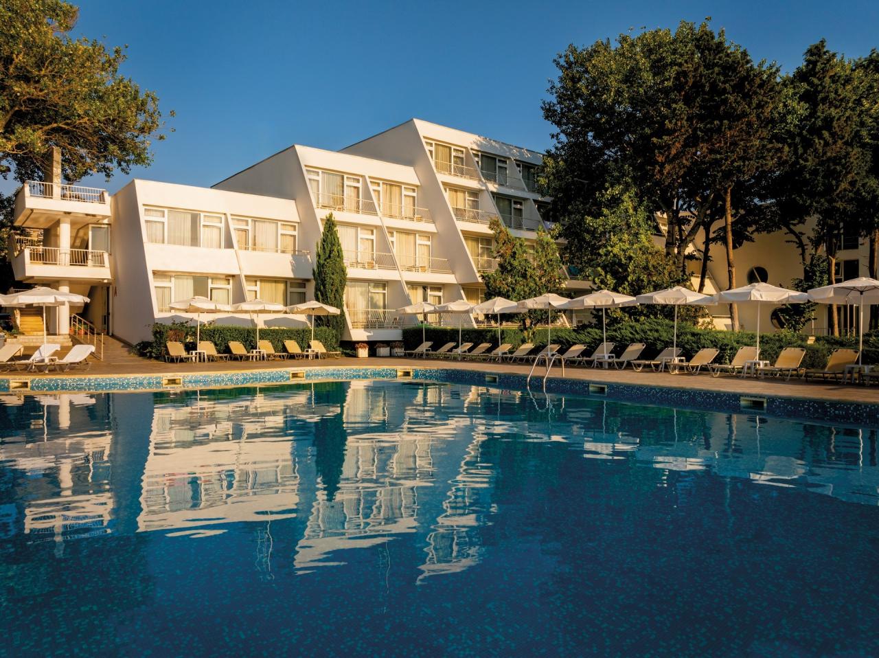 AluaSun Helios Beach