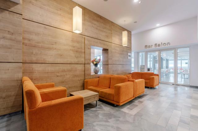 AluaSun Helios Beach