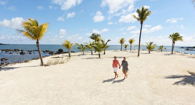 Radisson Blu Azuri Resort