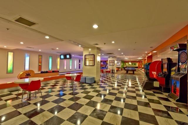 Side Star Park