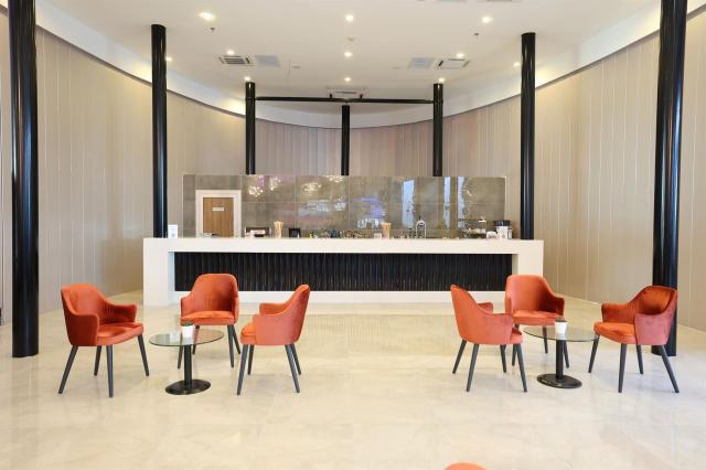 Crystal Centro