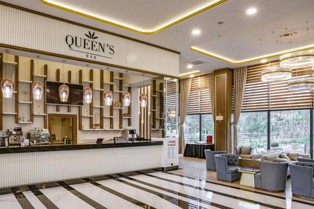 Aydinbey Queen's Palace & Spa