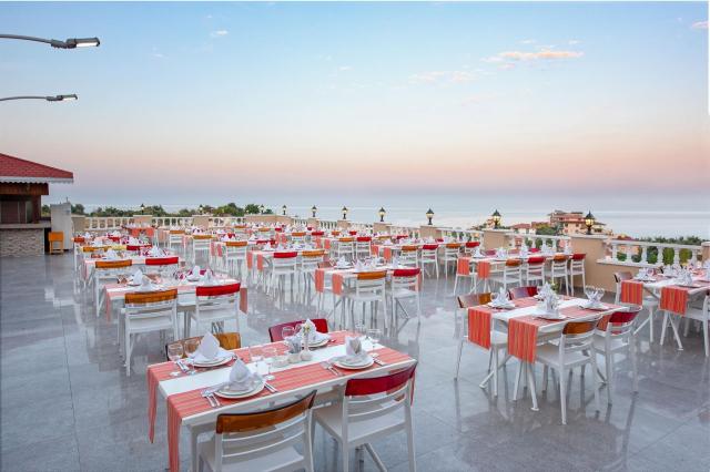 CLUB PARADISO HOTEL