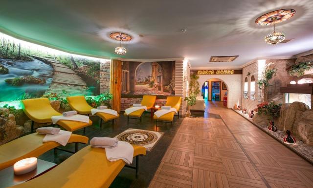CLUB PARADISO HOTEL