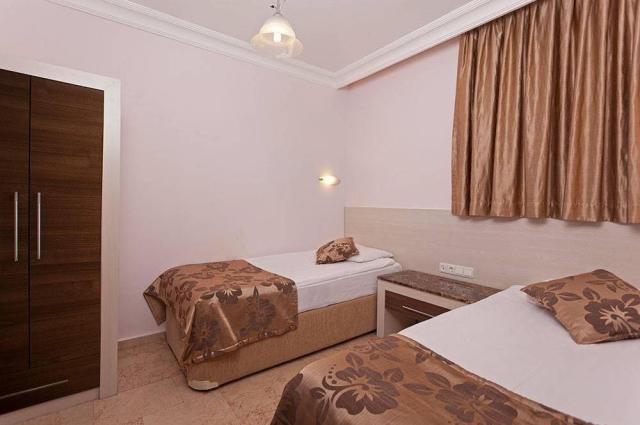 CLUB PARADISO HOTEL