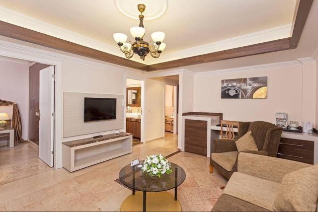 CLUB PARADISO HOTEL