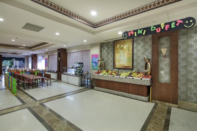 Crystal Family Resort & Spa