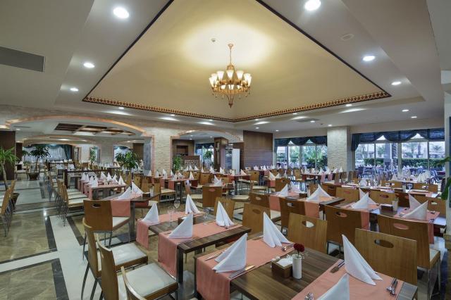Crystal Family Resort & Spa