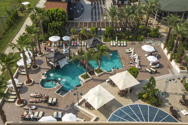 Crystal Family Resort & Spa