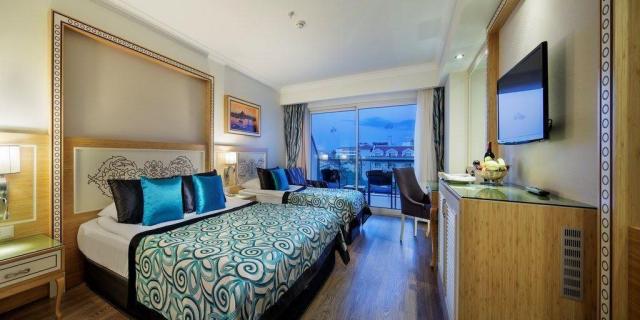 Crystal Waterworld Resort & Spa