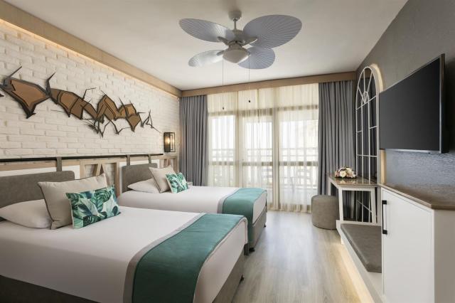 Limak Arcadia Sport Resort