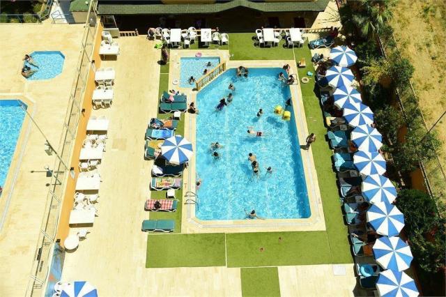 Gold Twins Boutique Hotel