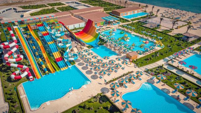 Hawaii Paradise Aqua Park Resort