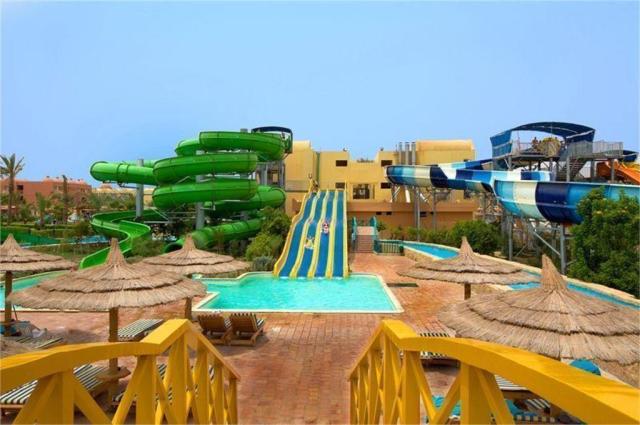 Titanic Beach
