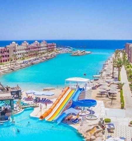 Sunny Days El Palacio