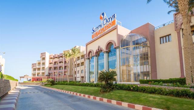Sunny Days El Palacio