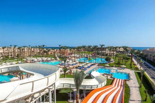 Beach Albatros Resort