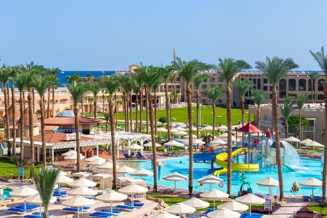 Beach Albatros Resort