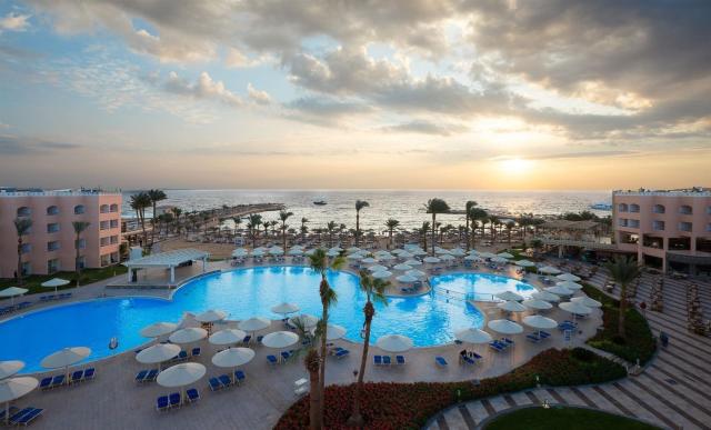 Beach Albatros Resort