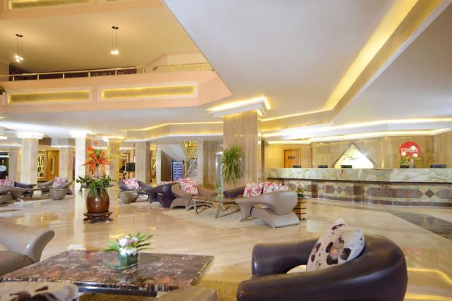 Beach Albatros Resort