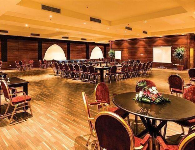 Jasmine Palace Resort