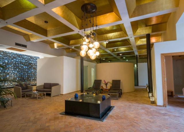 Fort Arabesque Resort Spa And Villas