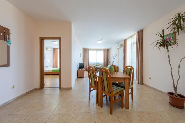 Trakia Plaza Apartments