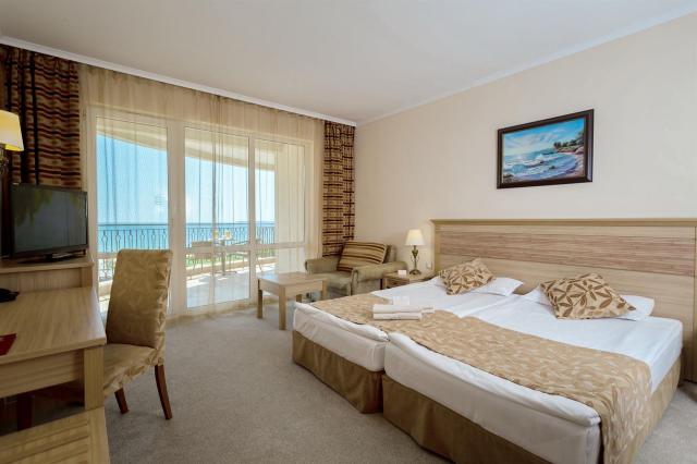 Dit Majestic Beach Resort