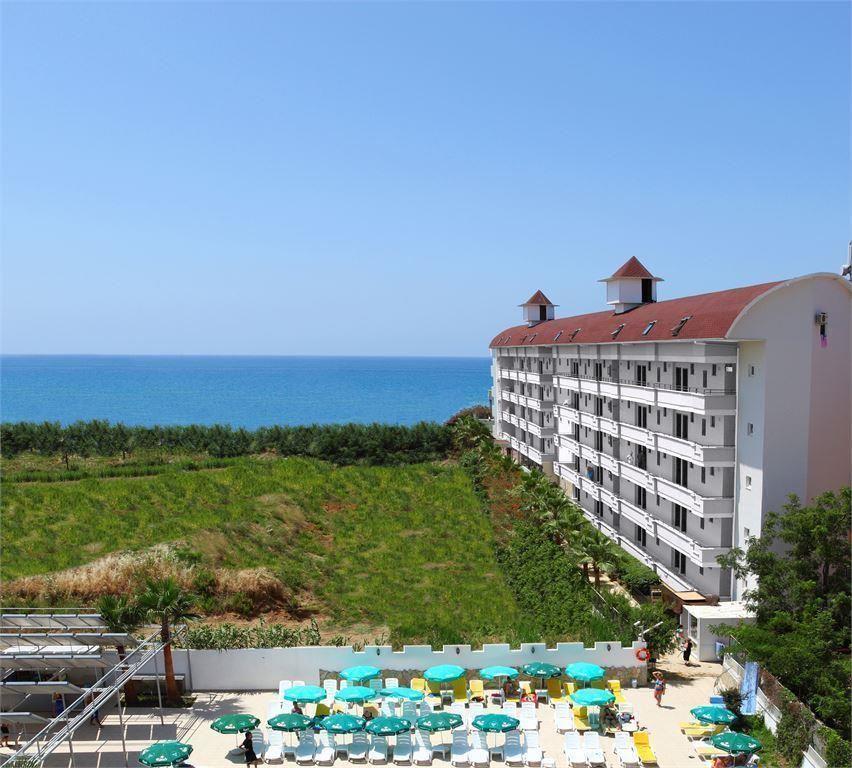 Club Sun Heaven Sea Bird Beach