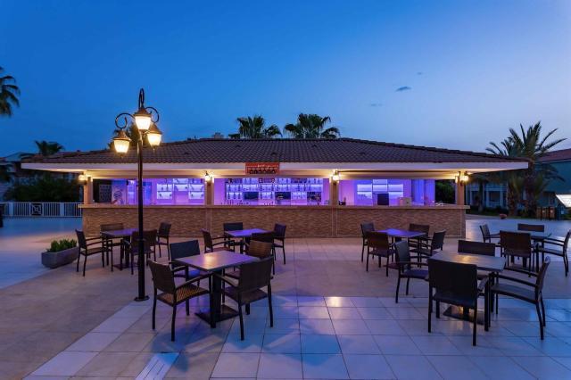 Asteria Family Resort Side