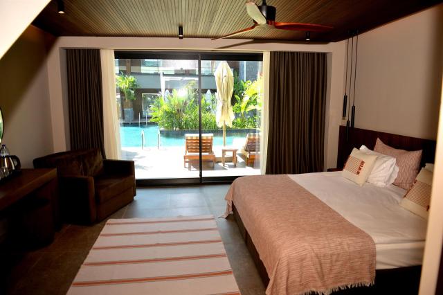Jacaranda Luxury Resort