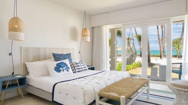 Couple Seafront room 1.jpg