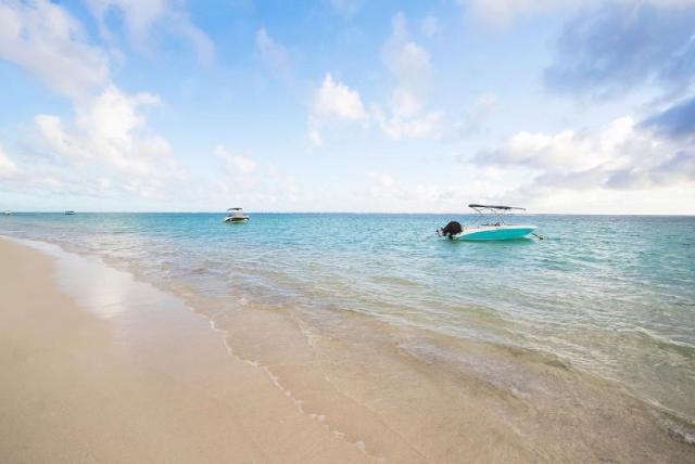 C Mauritius