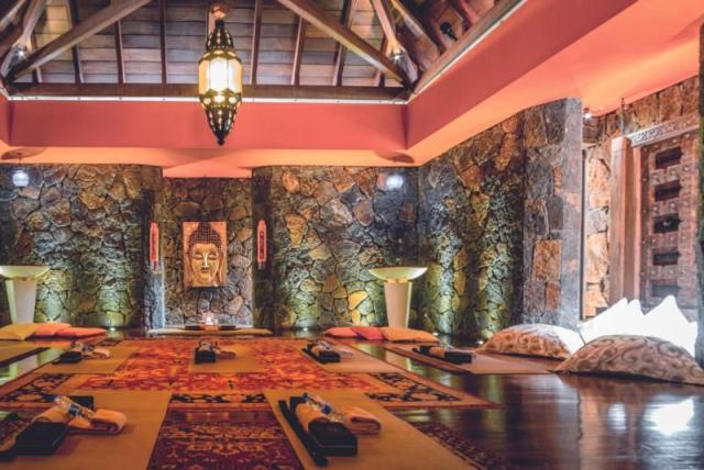 Dinarobin Beachcomber Golf Resort