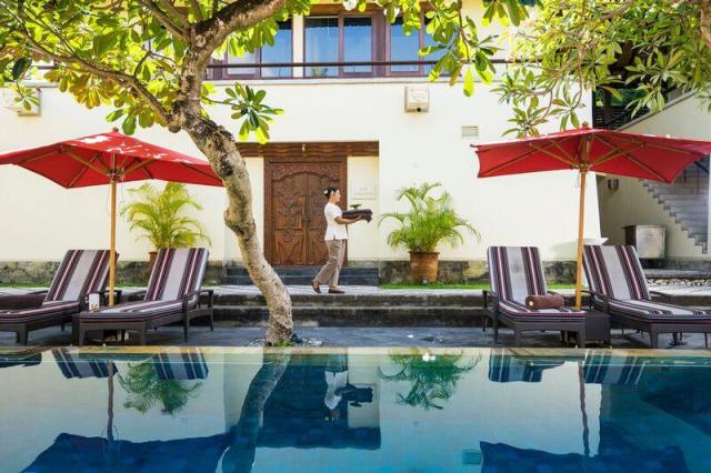 Nusa Dua Beach Hotel & Spa