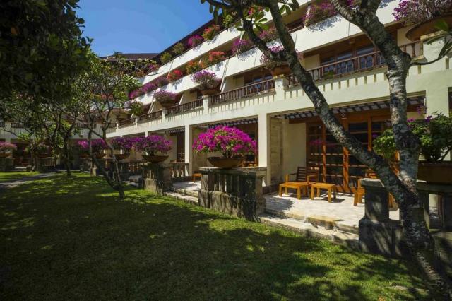 Nusa Dua Beach Hotel & Spa